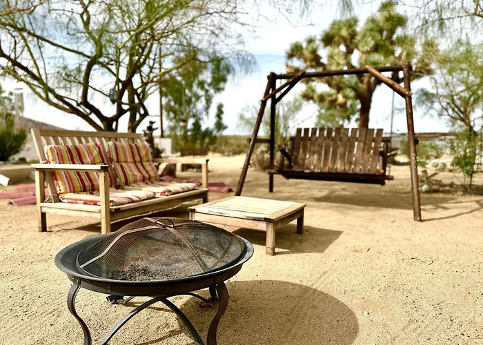 Popular Homestead! Location, Stargaze, Views!